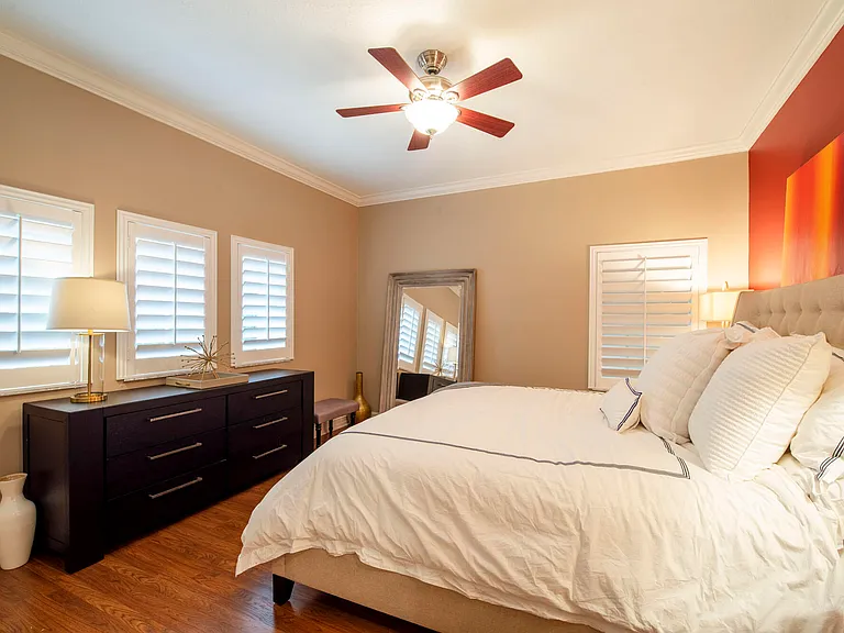 8801 Wellington View Dr — Photo 27