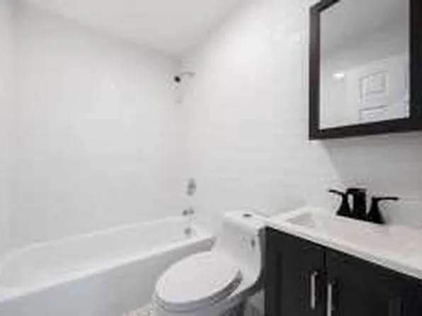 571 Macdonough Street image 16 of 22