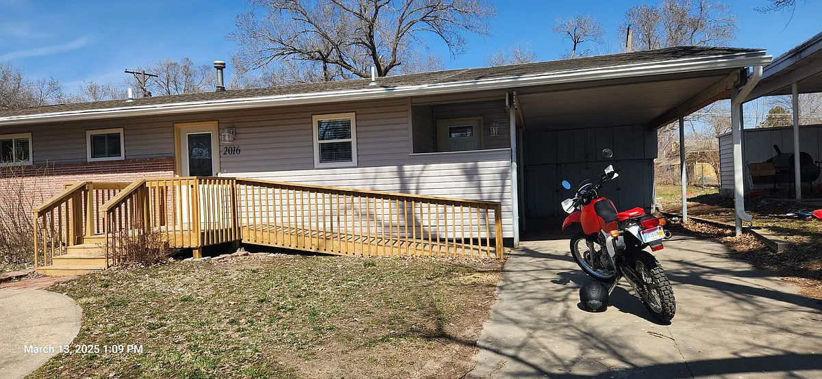 Building Photo - 2016 SW 71st Ter
