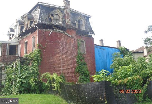 2nd image of 502 Kerlin St