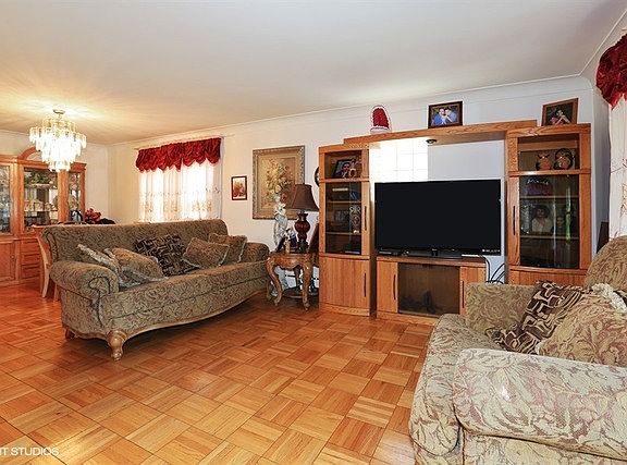 3rd image of 3705 N Oketo Ave
