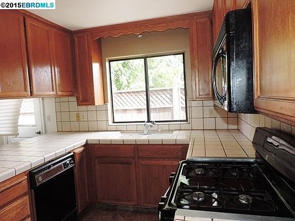 5th image of 103 Maxwell Ave