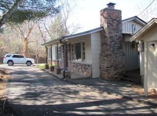 135 Rogers Rd, Franklin, NC 28734