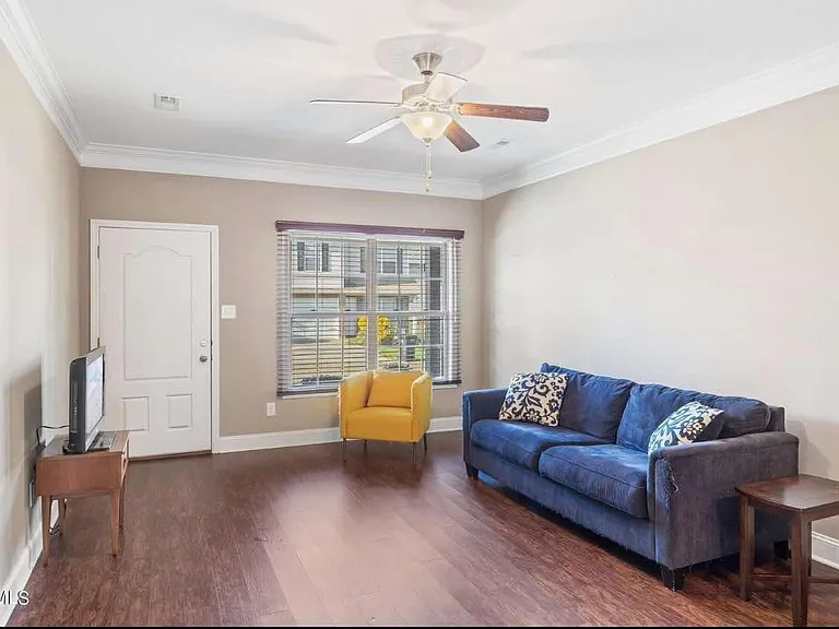 2318 Denham Way — Photo 13