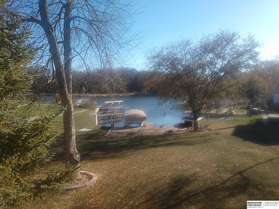 5th image of 1052 Beaver Lake Blvd