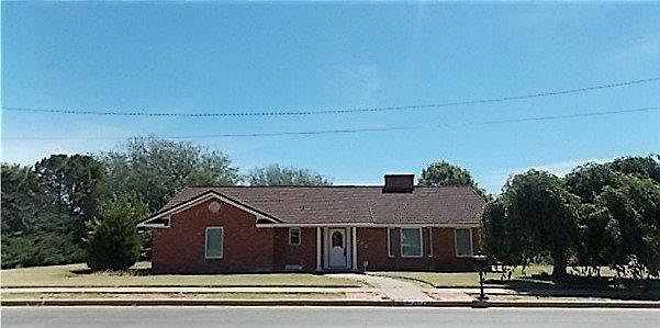1st image of 202 Avenue N