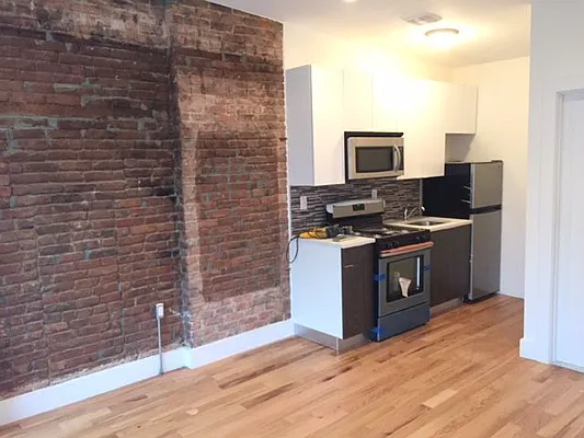 Rented by Compass | media 10