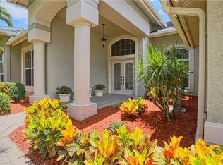513 Wedgewood Way, Naples, FL 34119