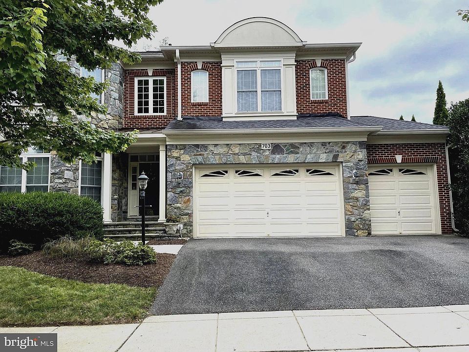 1st image of 703 Fantail Ct
