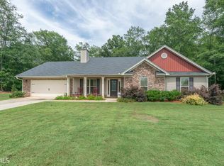 1957 Paynes Point, Winder, GA 30680