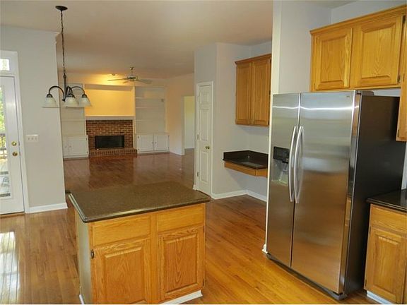 4th image of 1101 Grand Oaks Gln