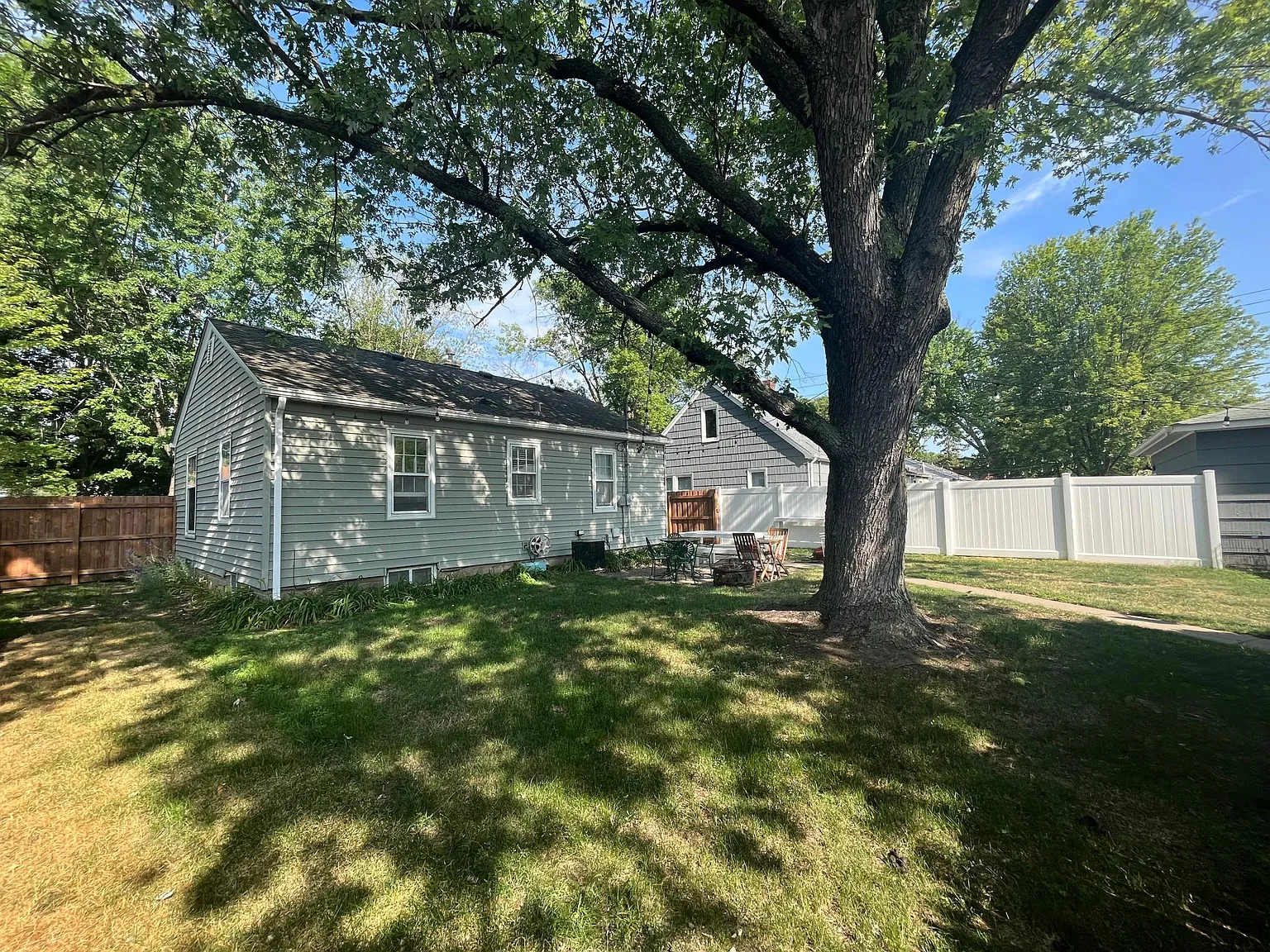 3245 Idaho Ave S — Photo 2