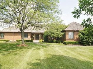 1960 Abbotsford Dr, Inverness, IL 60010