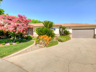 719 E Alluvial Ave, Fresno, CA, 93720