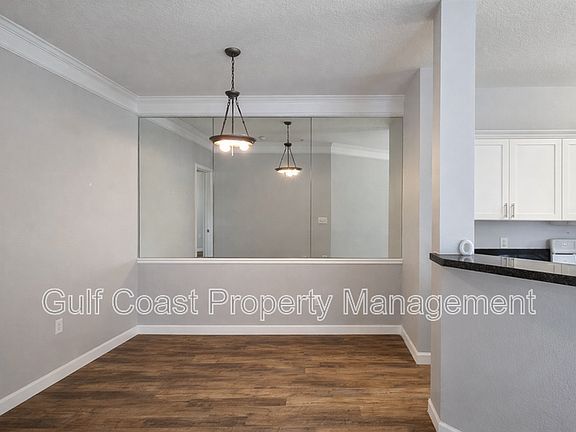 4th image of 4802 51st St W APT 520