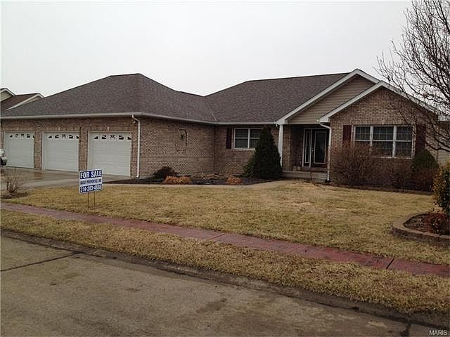 1st image of 105 Zac Dr