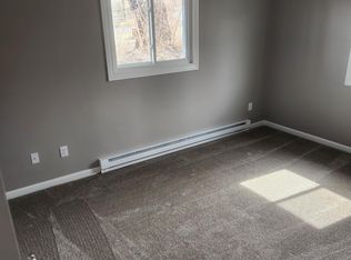 407 Davenport St #1, Dixon, IA 52745