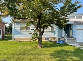 327 Mansfield Ave, Secaucus, NJ 07094
