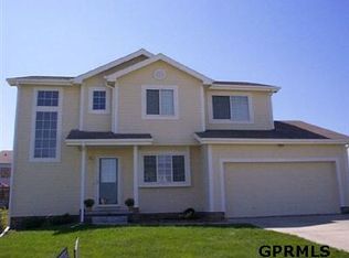 423 Hopper St, Elkhorn, NE 68022