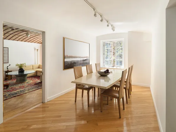 27 West 67th Street image 5 of 15