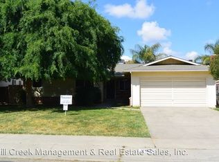 2901 S Dayton St, Visalia, CA 93277