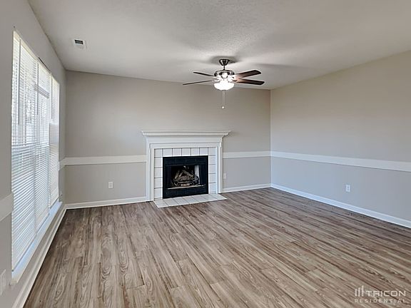 3rd image of 8100 Vermilion Dr