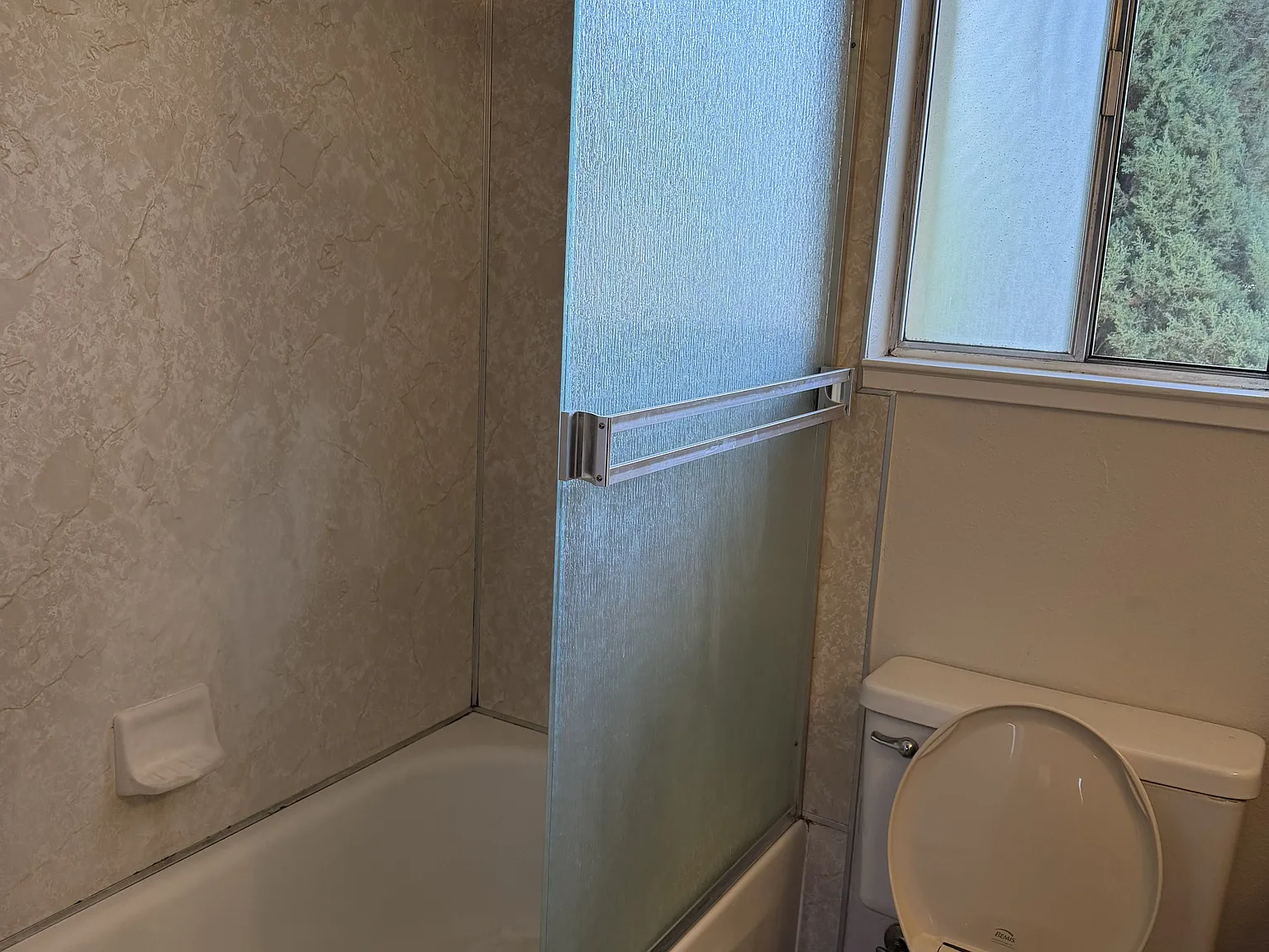 1 bed, 650 sqft, $1,600 — Photo 4