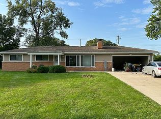 21605 S Tuller Ct, Southfield, MI 48076