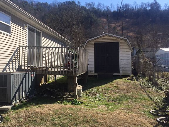 3rd image of 140 Whitco Loop