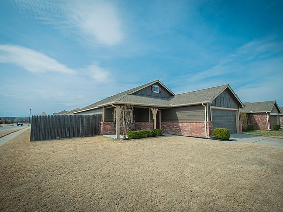 Covered front patio.