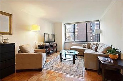 3rd image of 301 E 45th St APT 15F