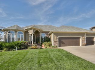 6712 NW 104th St, Kansas City, MO 64154