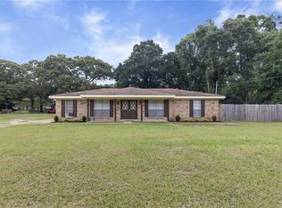 8780 Mace Dr, Eight Mile, AL 36613