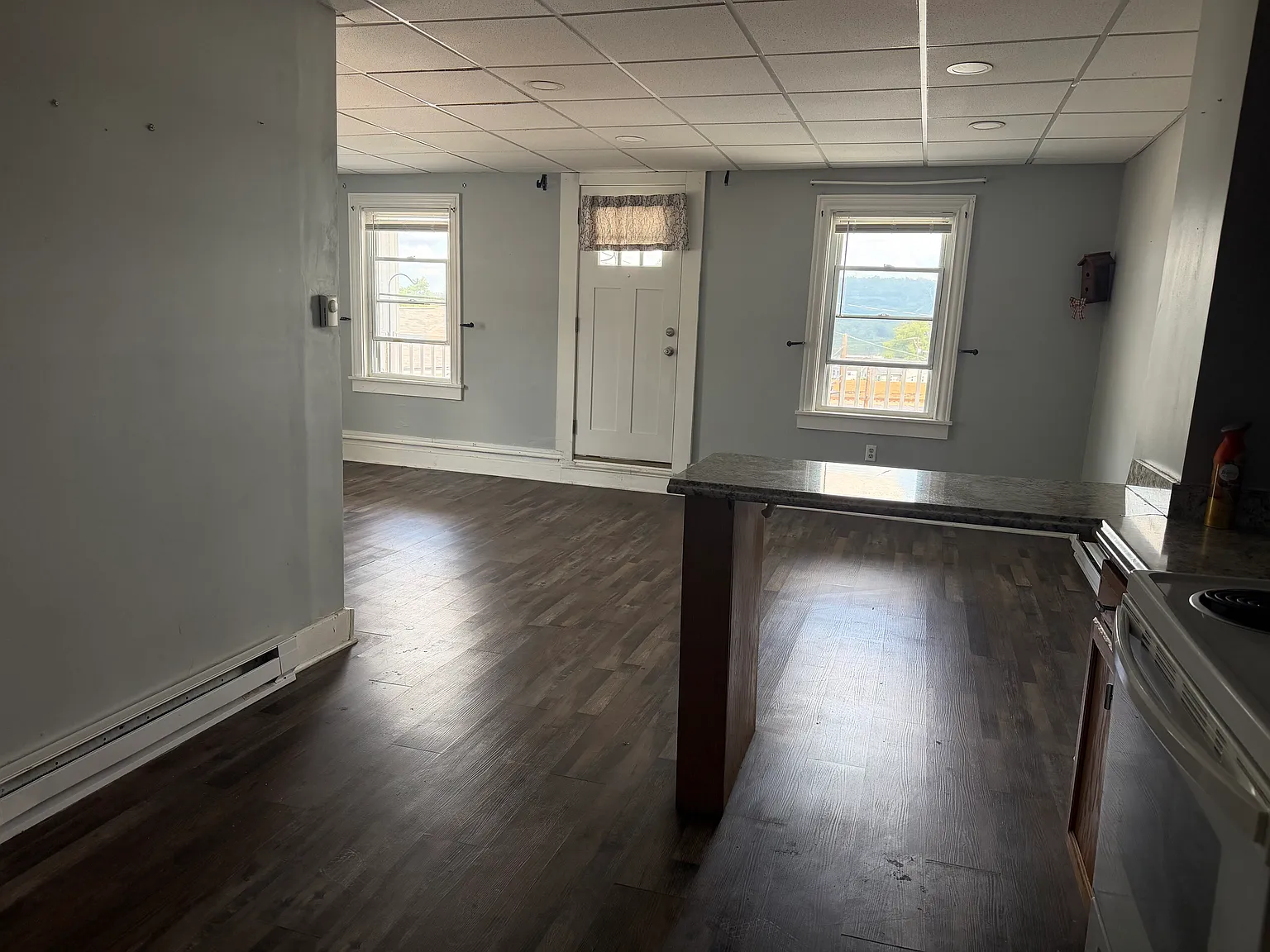 2 bed, 850 sqft, $1,300 — Photo 4