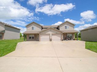 4000 Snowy Owl Dr, Columbia, MO 65202