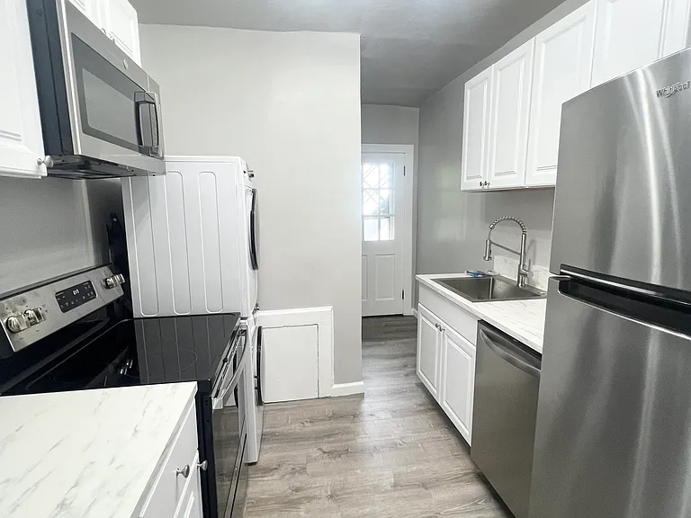 1411 Leigh St #4B — Photo 8
