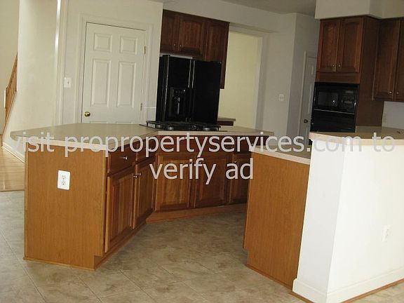 3rd image of 11117 Suffolk Dr