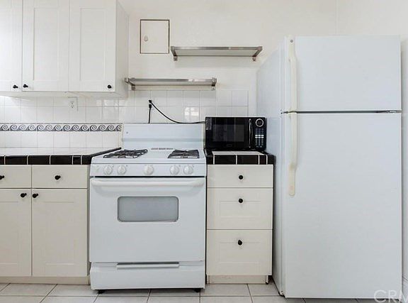 4th image of 10 Atlantic Ave Unit 209