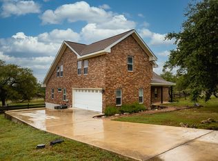 190 Mull Rd, Kerrville, TX 78028