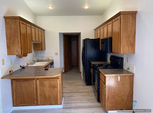 545 W Creekview Dr, Meridian, ID 83646