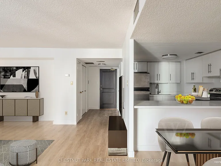30 Wellington St E #1006 — Photo 13