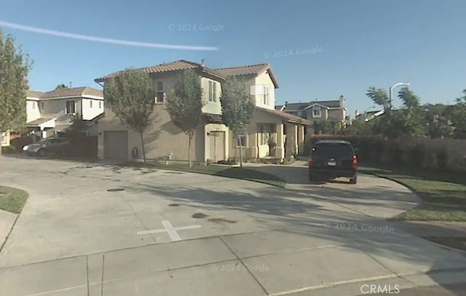 23058 Serra Dr