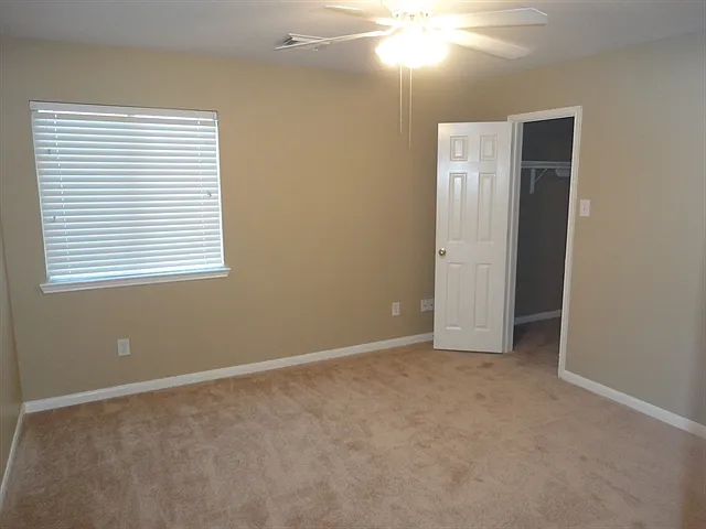 32338 Golden Oak Park Ln — Photo 6