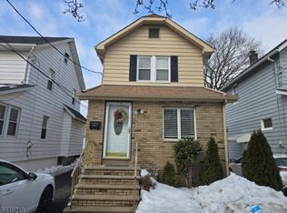 725 Schuyler Ave, Lyndhurst, NJ