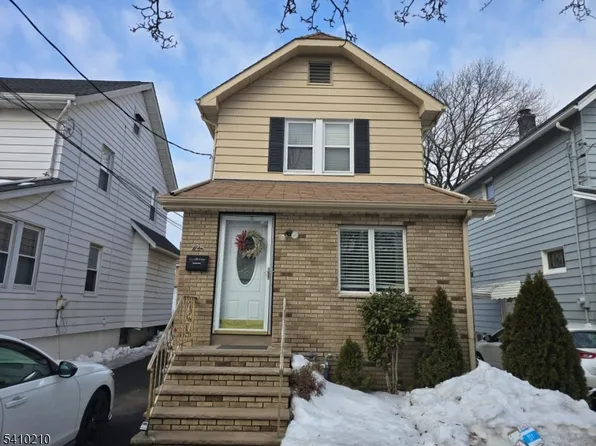 725 Schuyler Ave, Lyndhurst Twp., NJ 07071