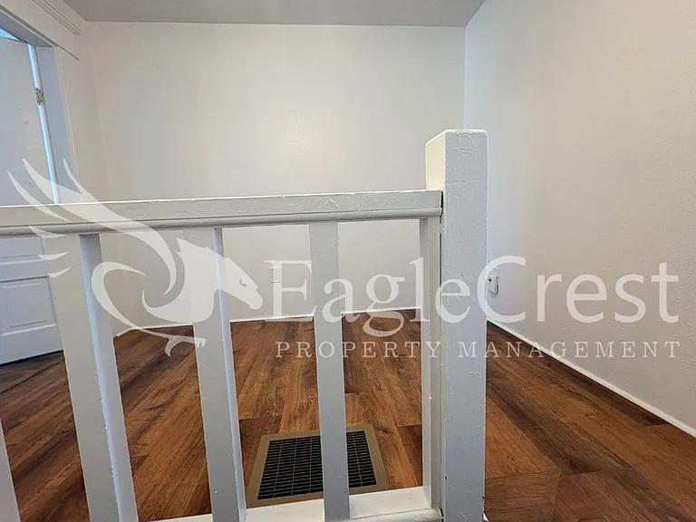 706 S College Ave — Photo 48