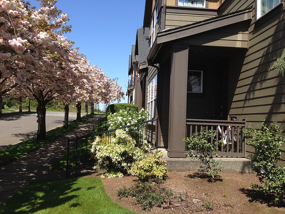 2nd image of 1504 NE 71st Ave