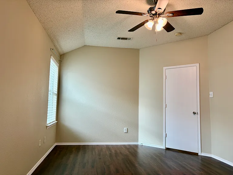 4945 Diamond Trace Trl — Photo 12