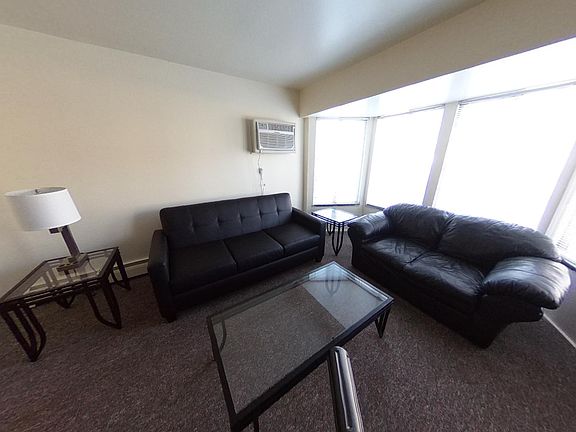 2nd image of 909 Church St #B