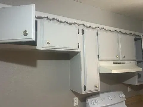 3 bed, 1125 sqft, $1,300 — Photo 4